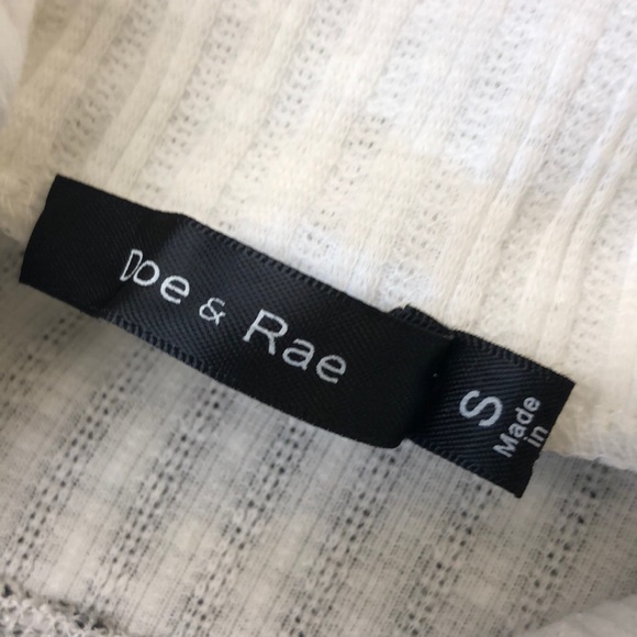 NWT Doe & Rae Sweater - Picture 7 of 8